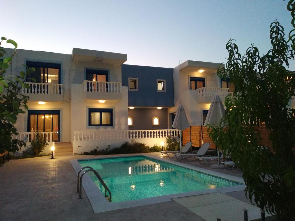 Rita Mare Seafront Villas Heated Pools Gennadi Exterior photo
