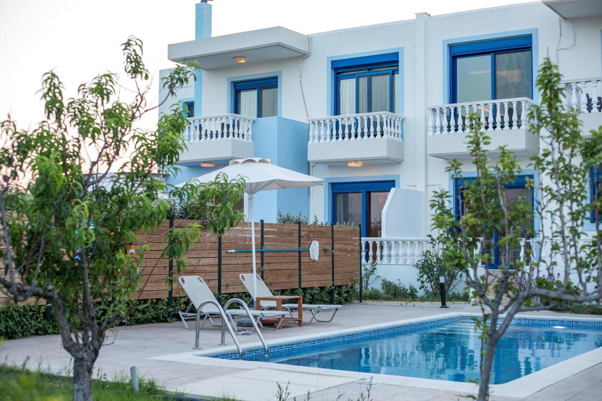 Rita Mare Seafront Villas Heated Pools Gennadi Exterior photo
